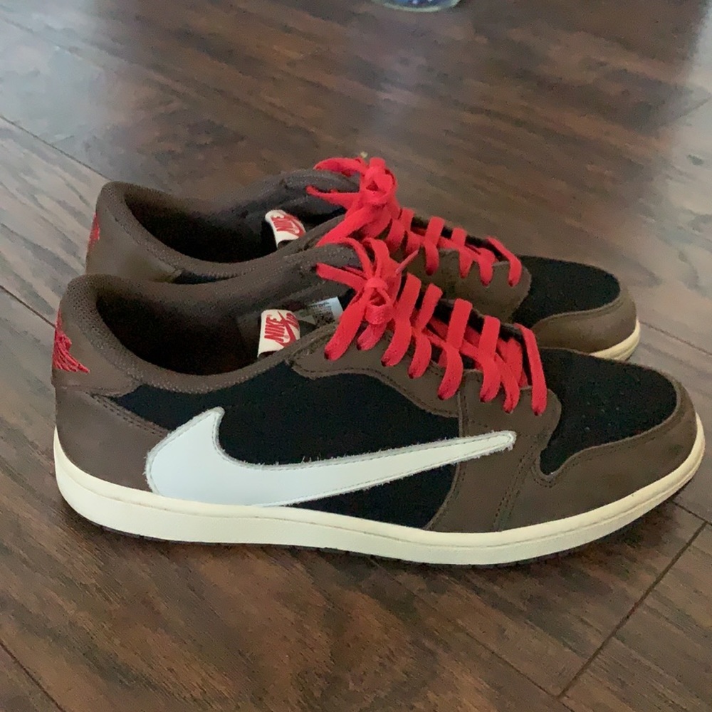 Travis Scott Jordan 1 Low UA (read description)